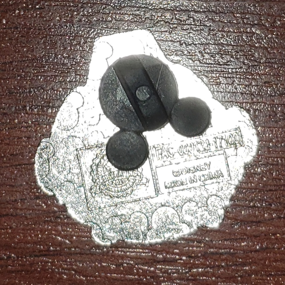 ⭐3 FOR $9, Tsum Tsum Abu Disney Trading Pin - Picture 2 of 3